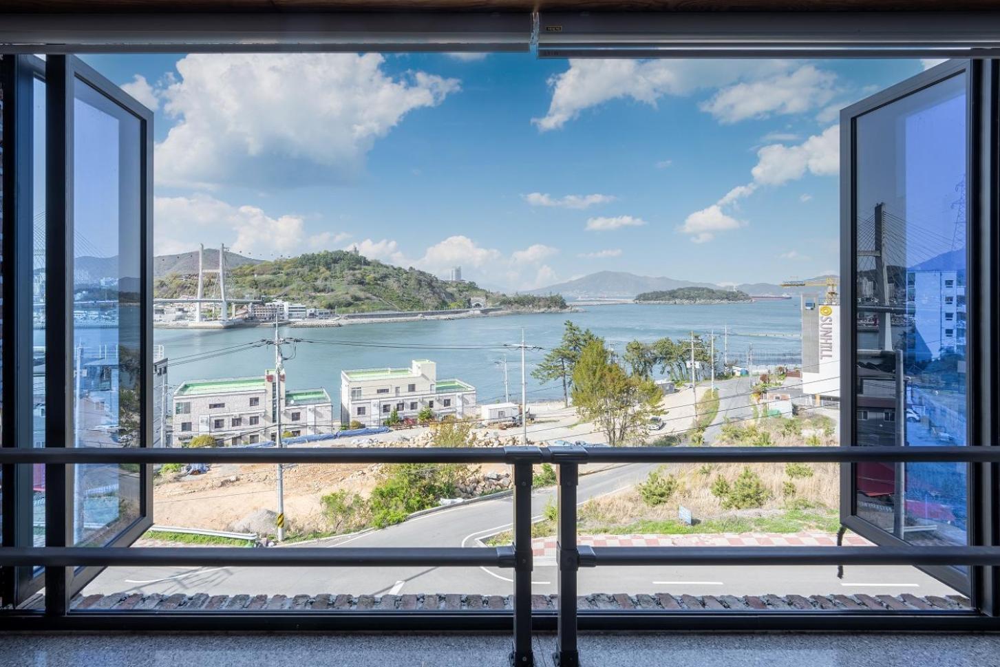 Yeosu View Foret Pension Eksteriør billede