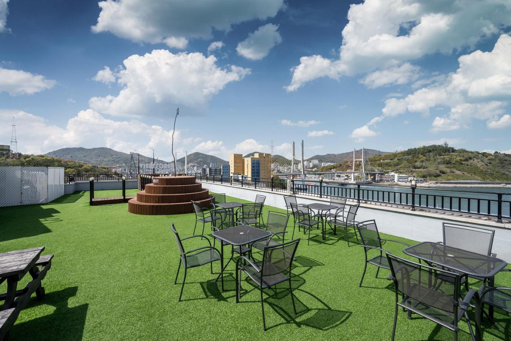 Yeosu View Foret Pension Eksteriør billede